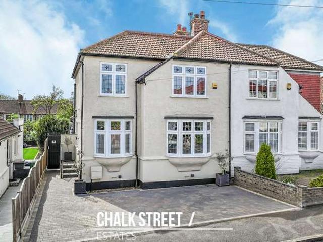 Farm for sale in Gidea Park, Greater London