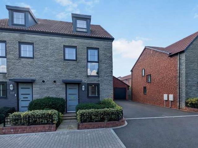 Farm for sale in Yate Rocks, Yate