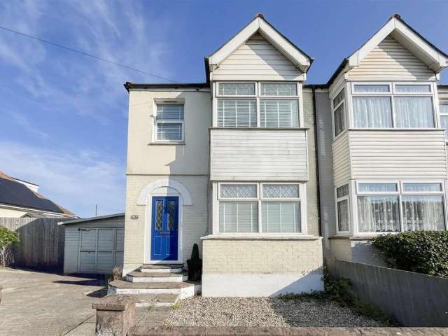 Farm for rent in Bulverhythe, Guestling Green