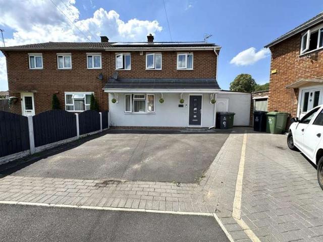 Farm for sale in Ashmore Lake, Willenhall