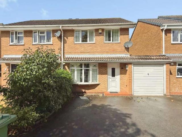 Farm for sale in Kettlebrook, Staffordshire