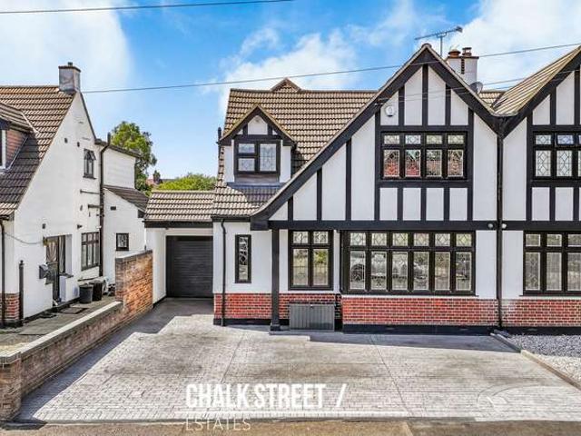 Farm for sale in Upminster, Greater London