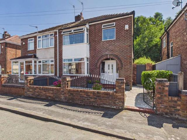 Farm for sale in Edgewater Park, Warrington