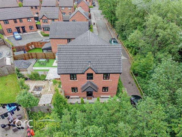Farm for sale in Westleigh, Wigan