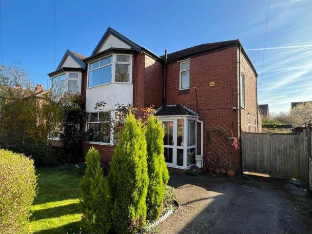Farm for sale in Gorse Hill, Trafford Park