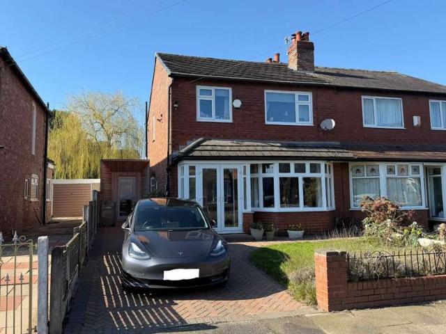 Farm for sale in Whalley Range, Manchester