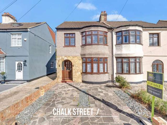 Farm for sale in London Borough of Havering, Greater London