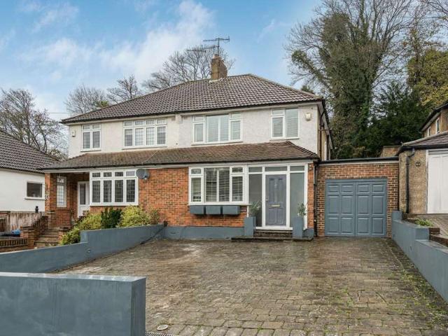 Farm for sale in London Borough of Croydon, Greater London