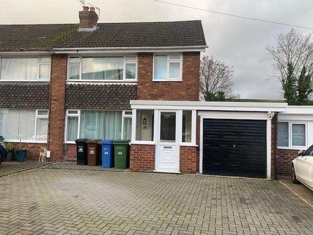 Farm for rent in Heald Green, Greater Manchester