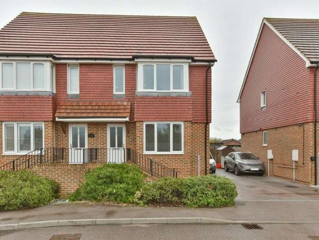 Farm for sale in Sheerness, Oad Street