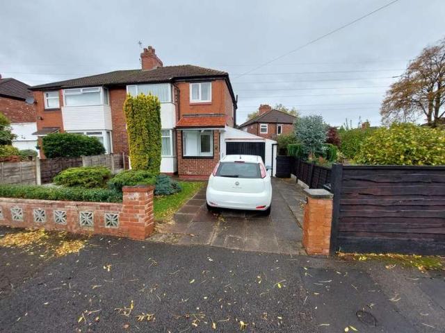Farm for sale in Prestwich, Bury