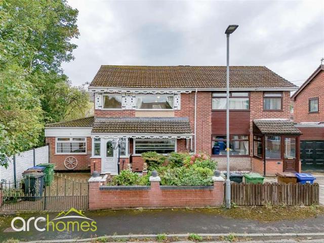 Farm for sale in Westleigh, Wigan