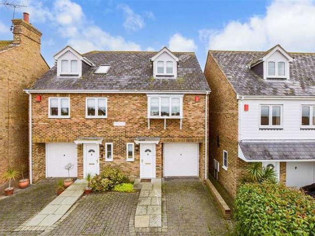 Farm for sale in Birchington, Acol