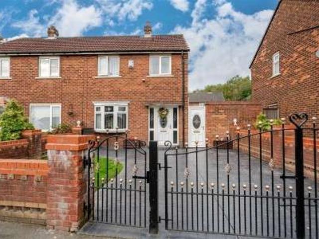Farm for sale in Higher Folds, Wigan