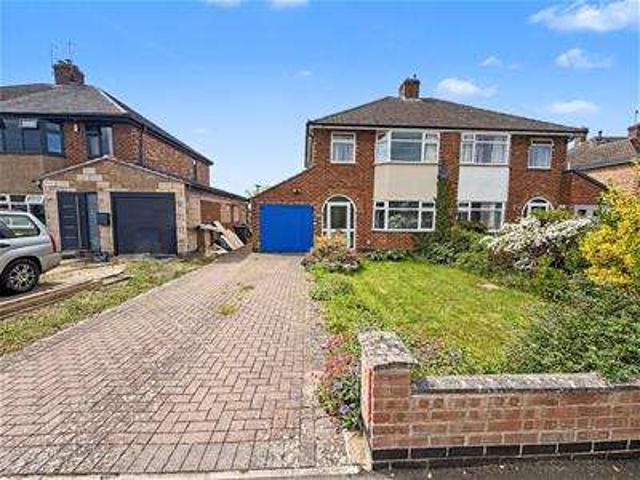 Farm for sale in Cawston, New Bilton