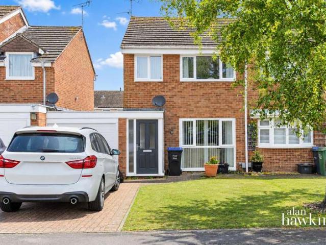 Farm for sale in Royal Wootton Bassett, Wiltshire