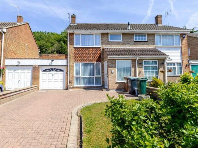 Farm for sale in Batchworth, Hertfordshire