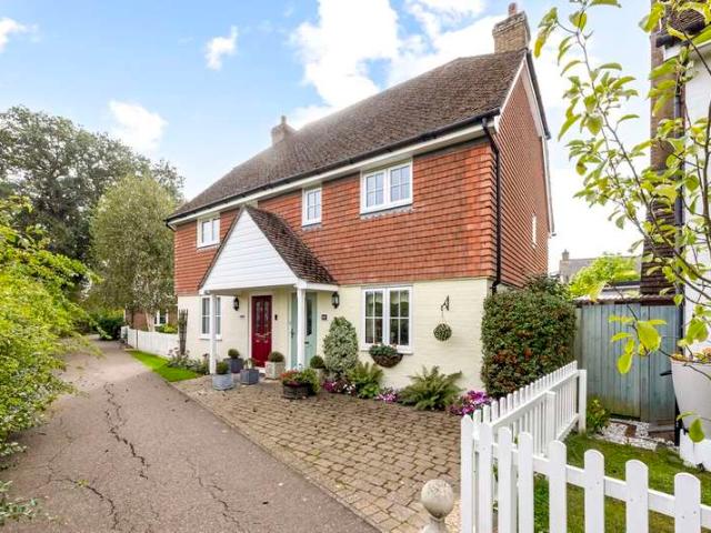 Farm for sale in Andrew's Hill, Horsham