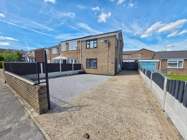 Farm for sale in Monk Bretton, South Yorkshire