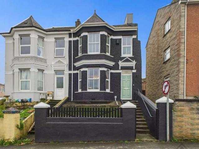 Farm for sale in Torpoint