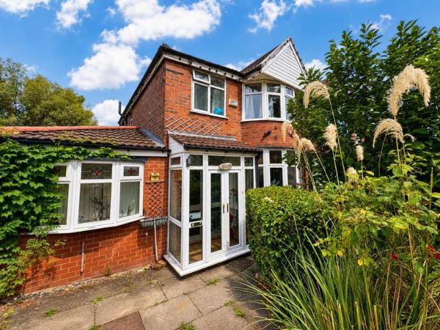 Farm for sale in Broadheath, Trafford Park
