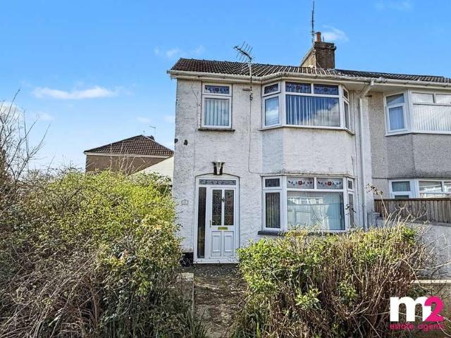 Farm for sale in Maesglas, Wales