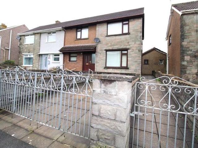 Farm for sale in Bryntirion, Wales
