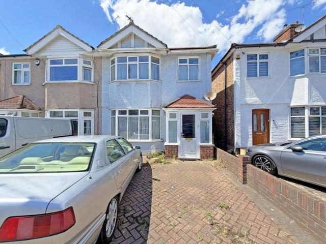 Farm for sale in South Hornchurch, Greater London