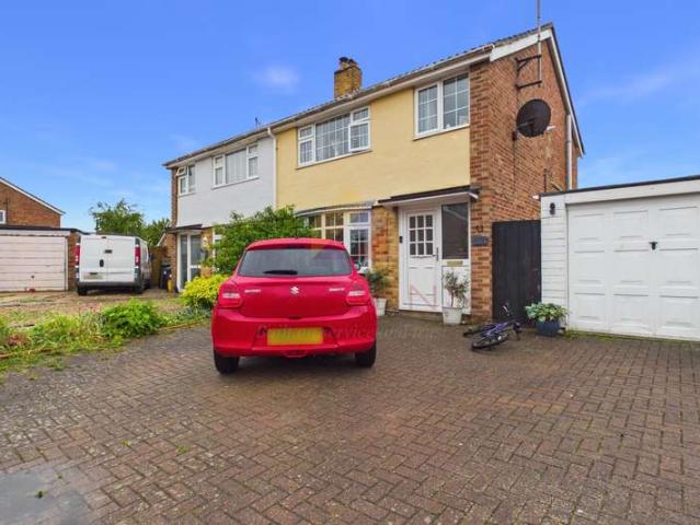 Farm for rent in Chelmondiston, Suffolk
