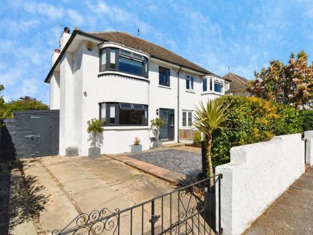 Farm for rent in West Cliff, Acol