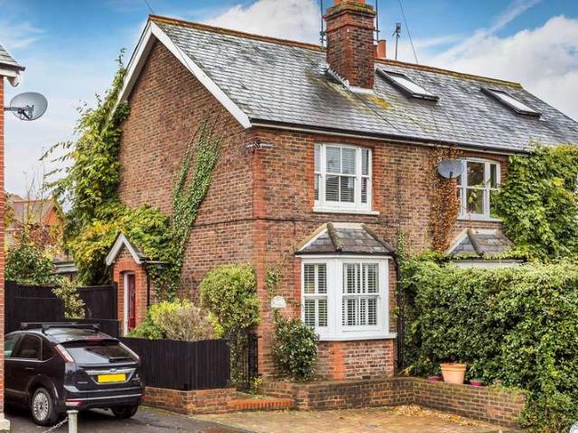 Farm for sale in Hillview, Surrey