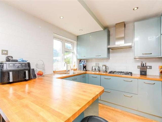 Farm for sale in Barnes Cray, Greater London