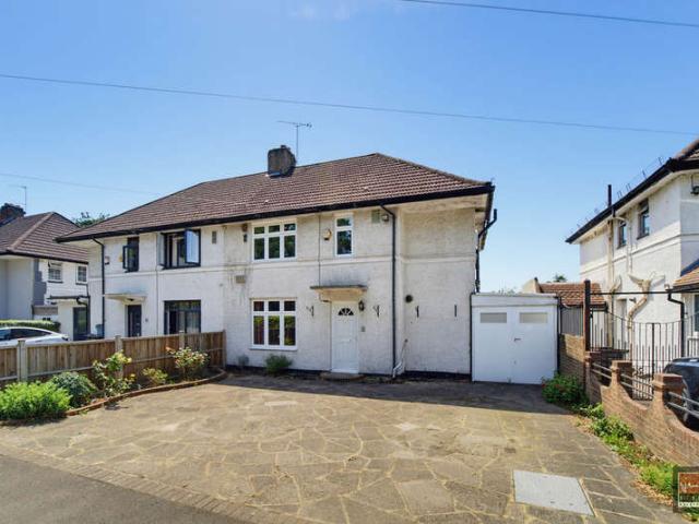 Farm for sale in London Borough of Hounslow, Hanworth