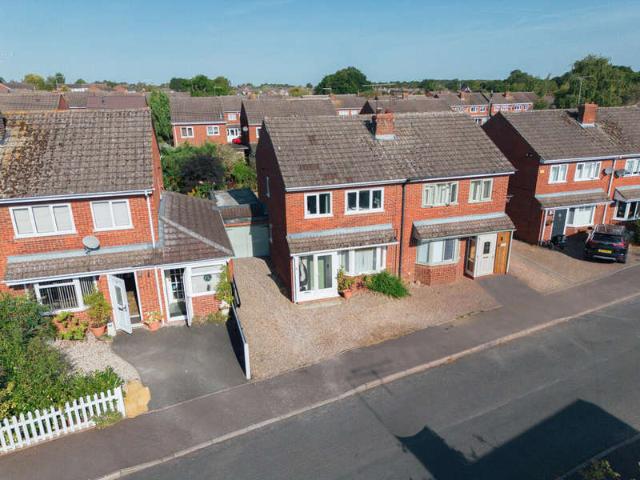 Farm for sale in Drakes Broughton and Wadborough, Crookhill
