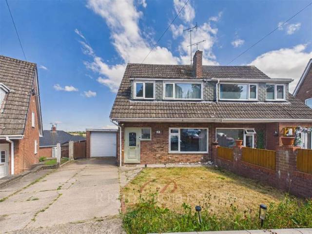 Farm for sale in Mold
