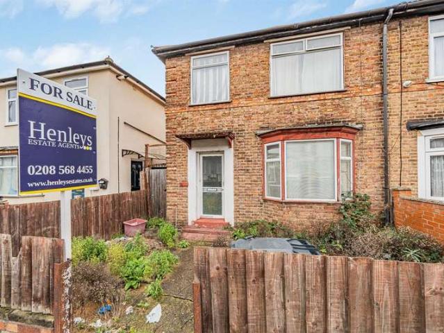 Farm for sale in Lampton, Greater London