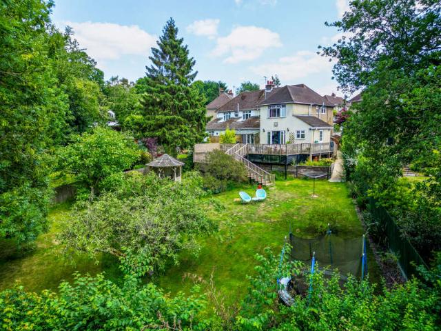 Farm for sale in Nettleden with Potten End, Pouchen End