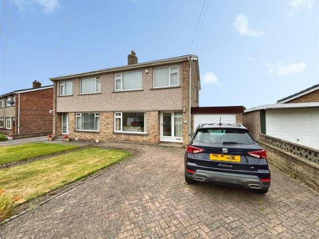 Farm for sale in Low Moor, West Yorkshire
