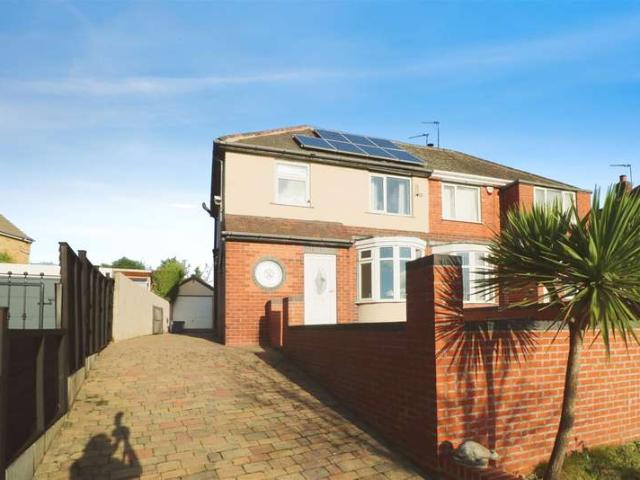 Farm for sale in Rotherham, Bradgate