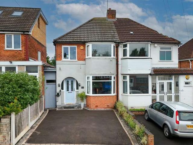 Farm for sale in Lyndon Green, Birmingham