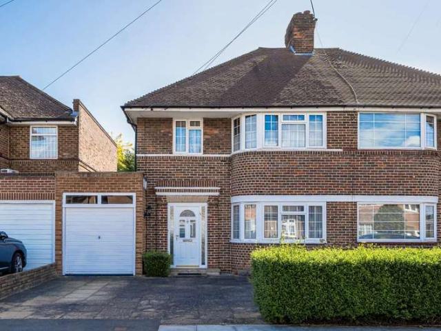 Farm for sale in Little Stanmore, Greater London