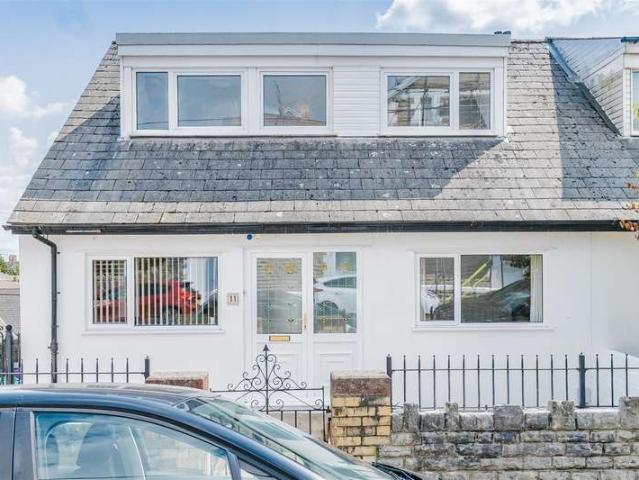 Farm for sale in Cadoxton, Barry