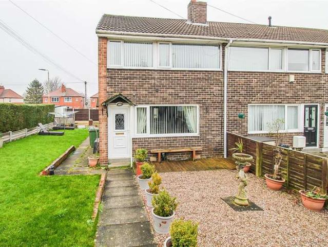 Farm for sale in Wrenthorpe, West Yorkshire