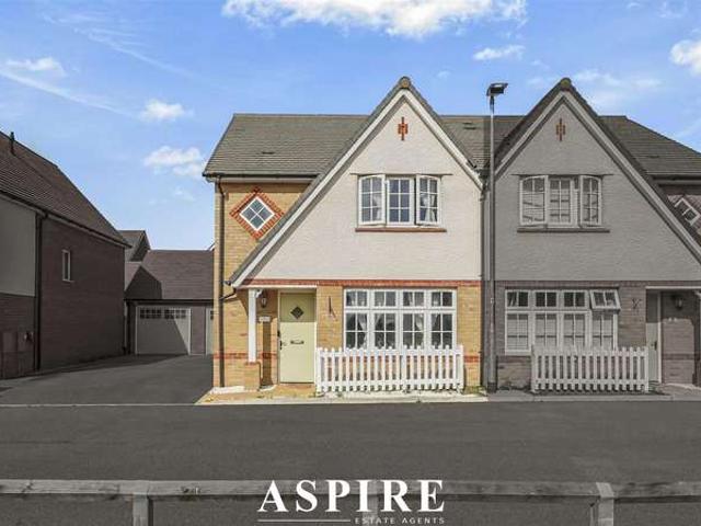 Farm for sale in Lee Chapel, Basildon