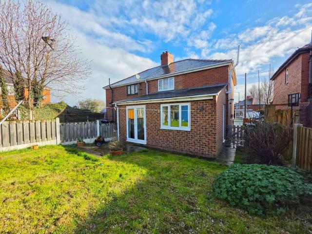 Farm for sale in Worsbrough, South Yorkshire