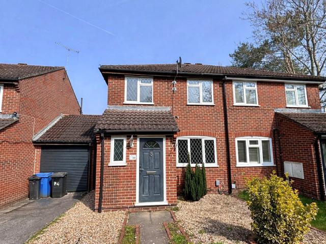 House for rent in Fleet, Hart