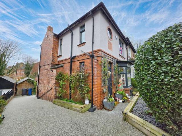 Farm for sale in Pogmoor, South Yorkshire