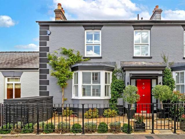 Farm for sale in St Albans, Five Acres