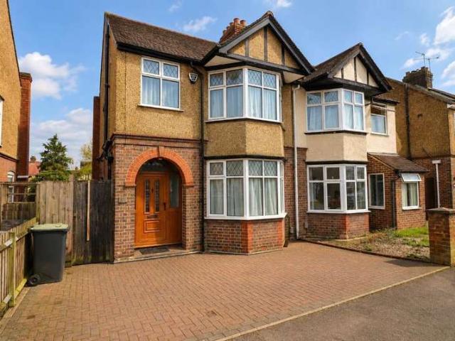 Farm for sale in Spring Park, Luton