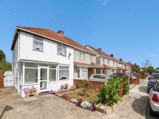 Farm for sale in London Borough of Ealing, Greenford